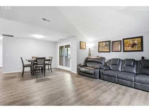 7619 NE 148th Avenue NE Vancouver WA 98682