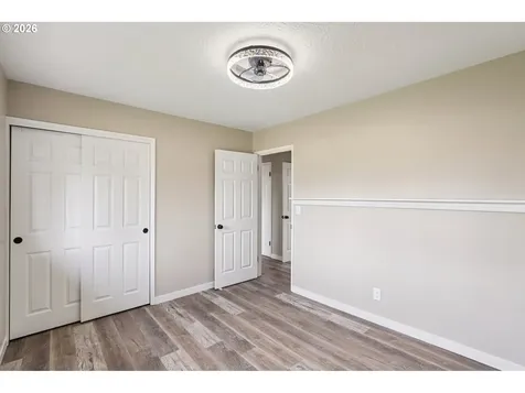 18021 SE Mill Court Portland OR 97233