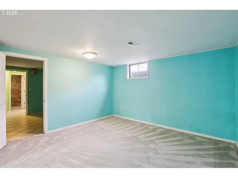18021 SE Mill Court Portland OR 97233