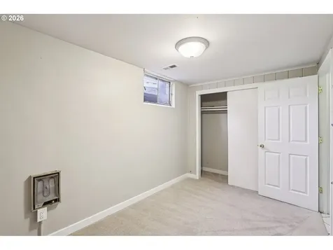 18021 SE Mill Court Portland OR 97233