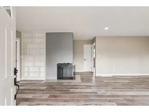 18021 SE Mill Court Portland OR 97233