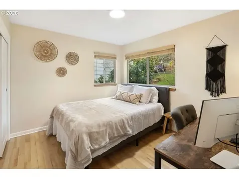 2738 SW Moss Street Portland OR 97219