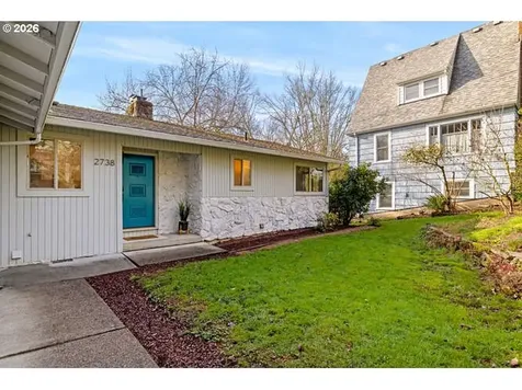 2738 SW Moss Street Portland OR 97219