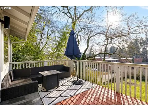 2738 SW Moss Street Portland OR 97219