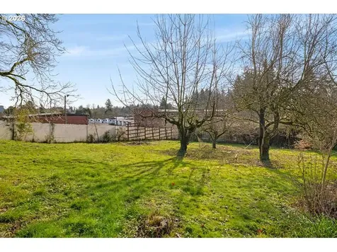 2738 SW Moss Street Portland OR 97219