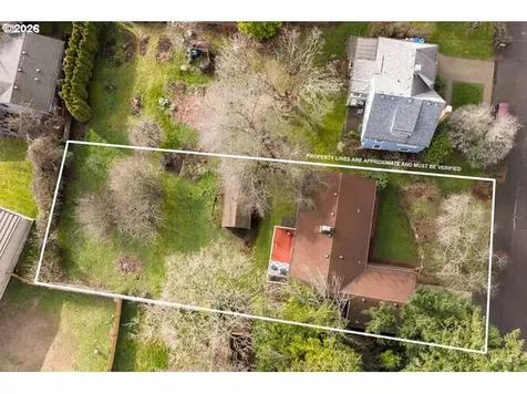 2738 SW Moss Street Portland OR 97219