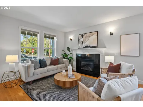 4646 N Commercial Avenue Portland OR 97217