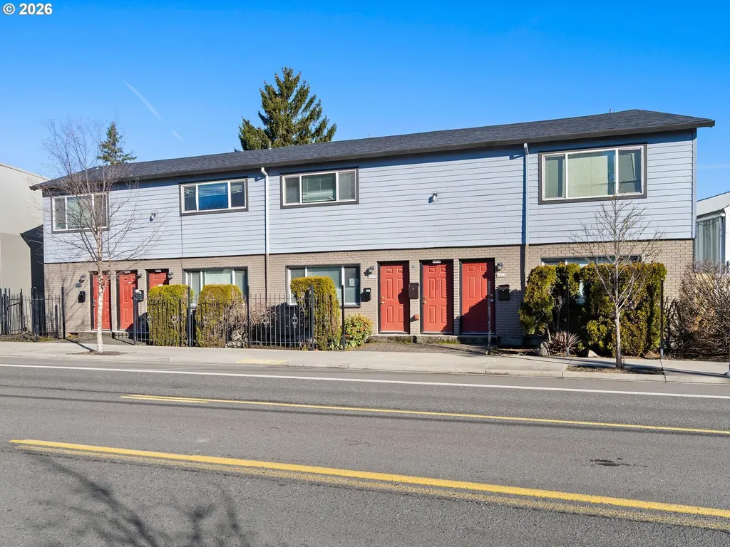 8451 SE Foster Road Portland OR 97266