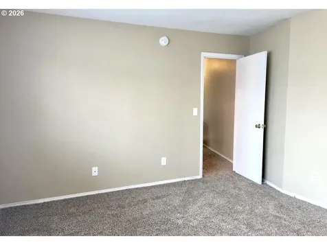 8451 SE Foster Road Portland OR 97266