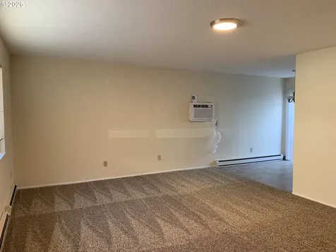 8451 SE Foster Road Portland OR 97266