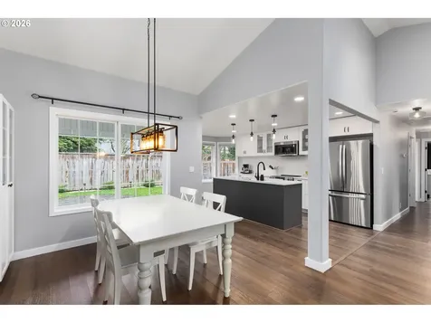 17089 SW Lynnly Way Sherwood OR 97140
