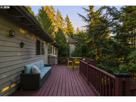 2460 Tipperary Court West Linn OR 97068