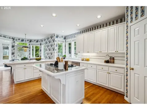 13558 NW Countryview Way Portland OR 97229