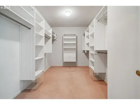 13558 NW Countryview Way Portland OR 97229