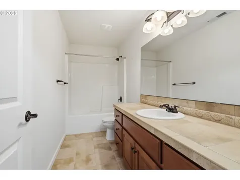 4672 Z Street Washougal WA 98671