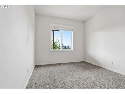 4672 Z Street Washougal WA 98671