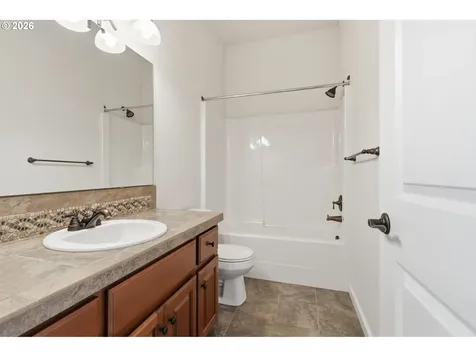 4672 Z Street Washougal WA 98671