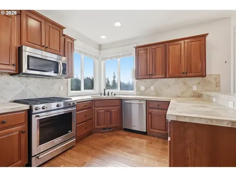 4672 Z Street Washougal WA 98671