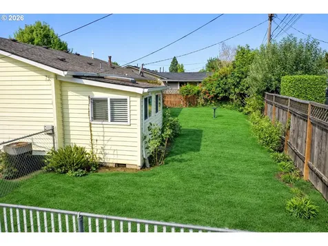 1315 Rainier Road Woodburn OR 97071