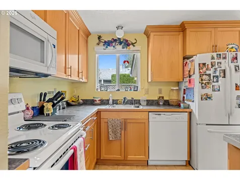 1315 Rainier Road Woodburn OR 97071