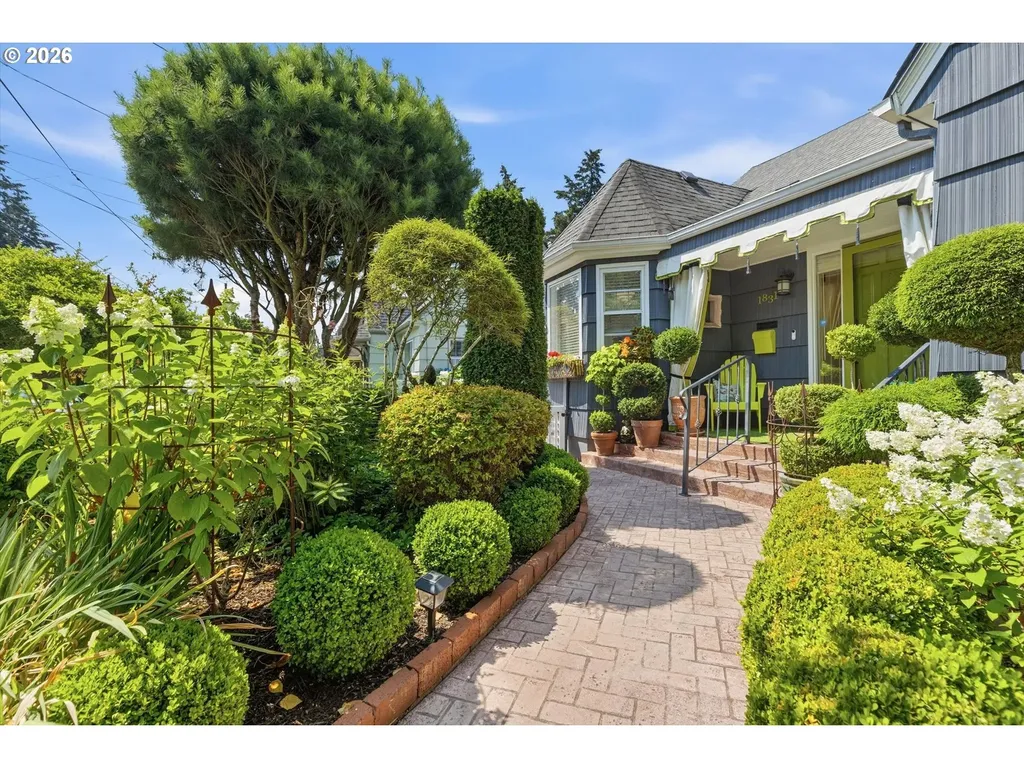 1831 NE 61st Avenue Portland OR 97213
