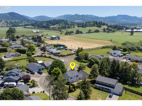 6505 Colonial Way Tillamook OR 97141