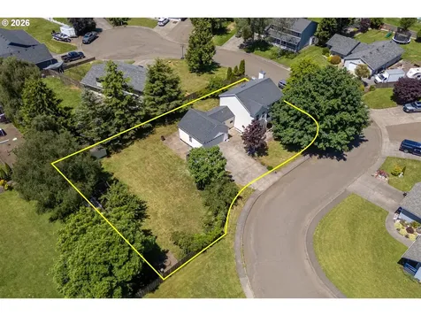 6505 Colonial Way Tillamook OR 97141