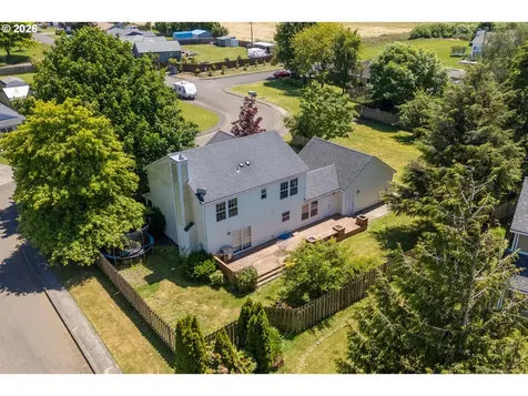 6505 Colonial Way Tillamook OR 97141