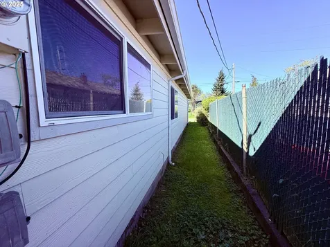 63757 Harriet Road Coos Bay OR 97420