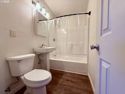 63757 Harriet Road Coos Bay OR 97420