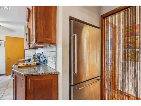 1915 SE 142nd Avenue Portland OR 97233