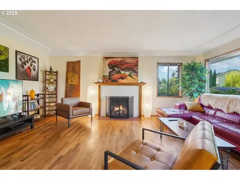 1915 SE 142nd Avenue Portland OR 97233