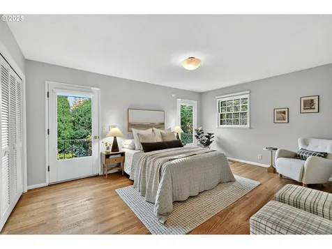 6744 SW Raleighwood Way Portland OR 97225