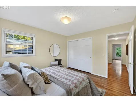6744 SW Raleighwood Way Portland OR 97225