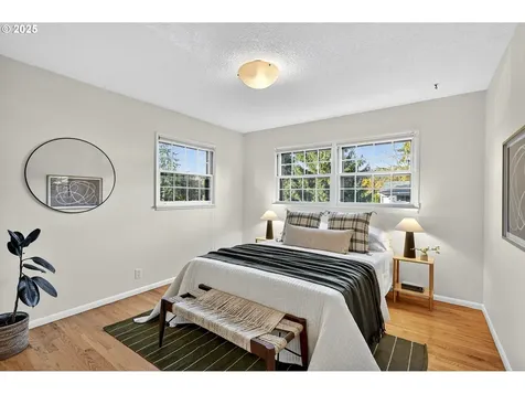 6744 SW Raleighwood Way Portland OR 97225
