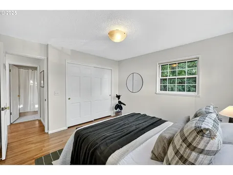 6744 SW Raleighwood Way Portland OR 97225