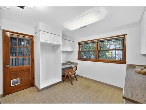 6744 SW Raleighwood Way Portland OR 97225