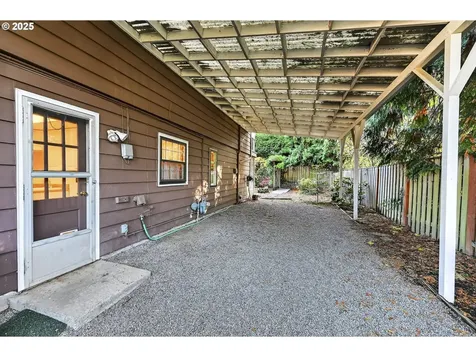 6744 SW Raleighwood Way Portland OR 97225
