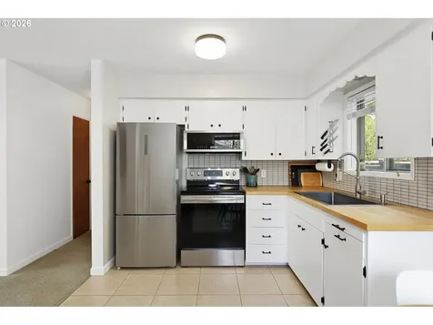 705 NE Church Place White Salmon WA 98672