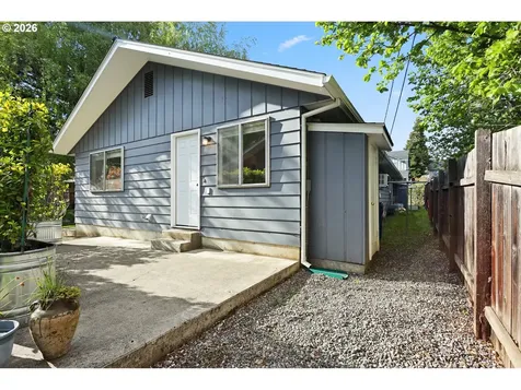 705 NE Church Place White Salmon WA 98672