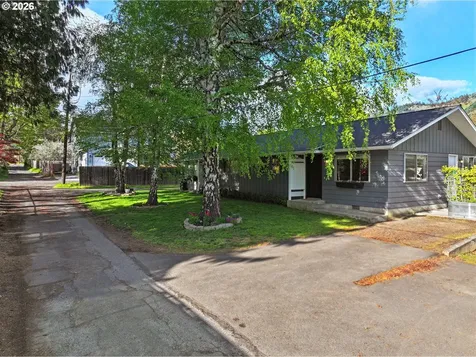 705 NE Church Place White Salmon WA 98672