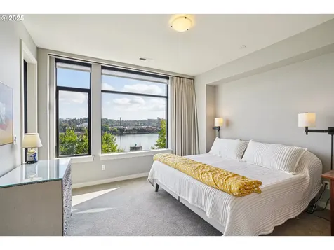 1740 NW Riverscape Street Portland OR 97209
