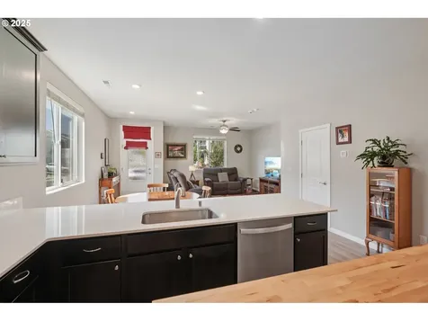 7035 NE 155th Place Vancouver WA 98682