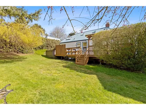 2645 NW Lee Avenue Lincoln City OR 97367