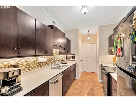 4320 S Corbett Avenue Portland OR 97239
