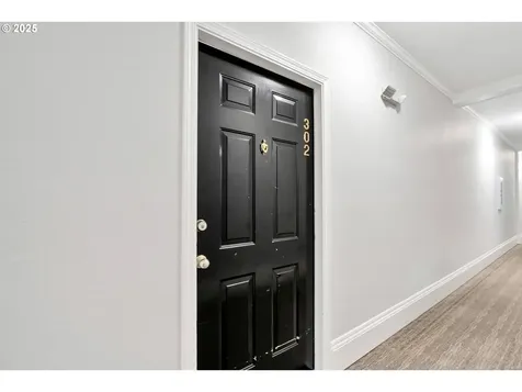4320 S Corbett Avenue Portland OR 97239