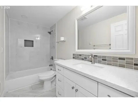 15300 NE 39th Street Vancouver WA 98682
