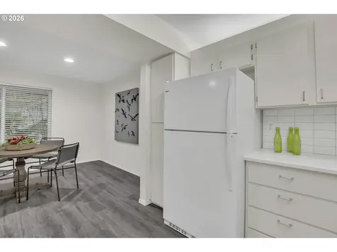 5063 SW Foothills Drive Lake Oswego OR 97034