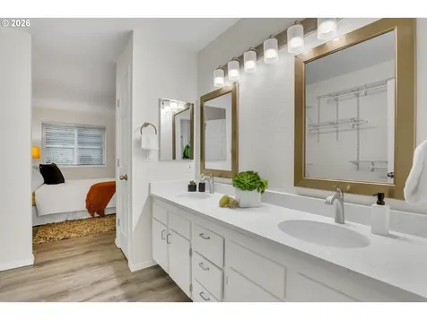 5063 SW Foothills Drive Lake Oswego OR 97034
