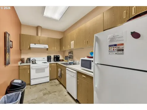 5063 SW Foothills Drive Lake Oswego OR 97034